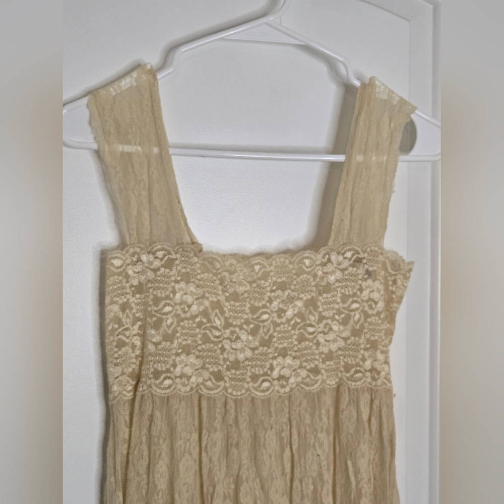 117. Intimately Free People | Cream Lace Maxi Dress – Size Small - Picture 4 of 10